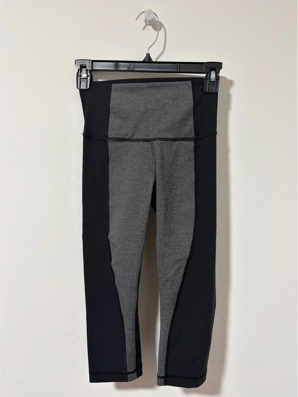 Lululemon Wunder Under crop High Rise Leggings - Womens size 4